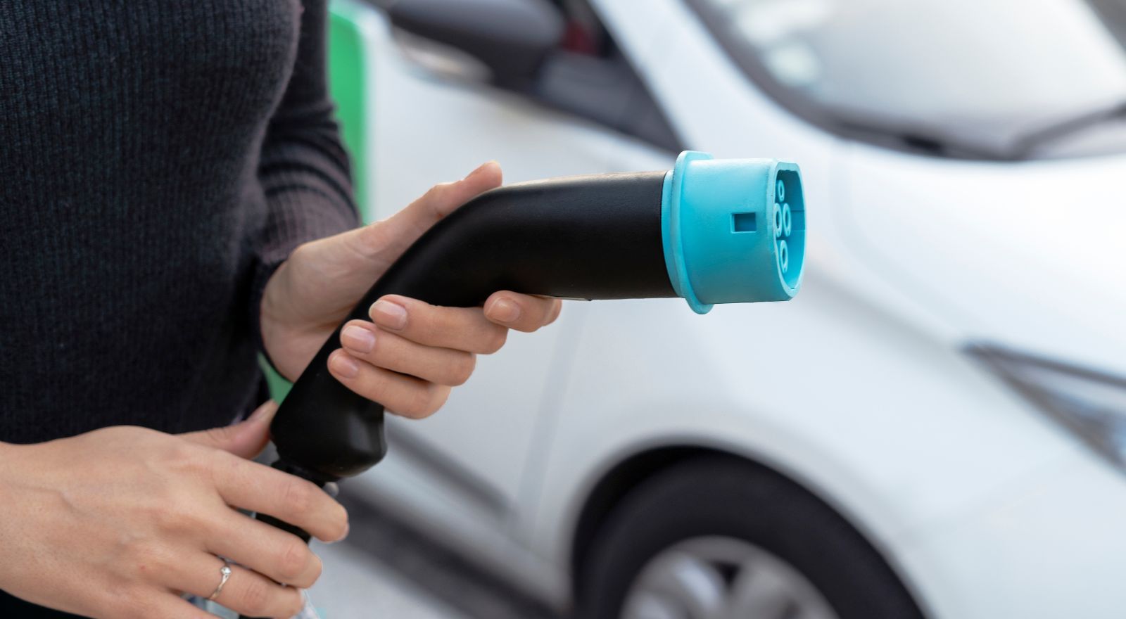smart charging laadpleinen energy hubs